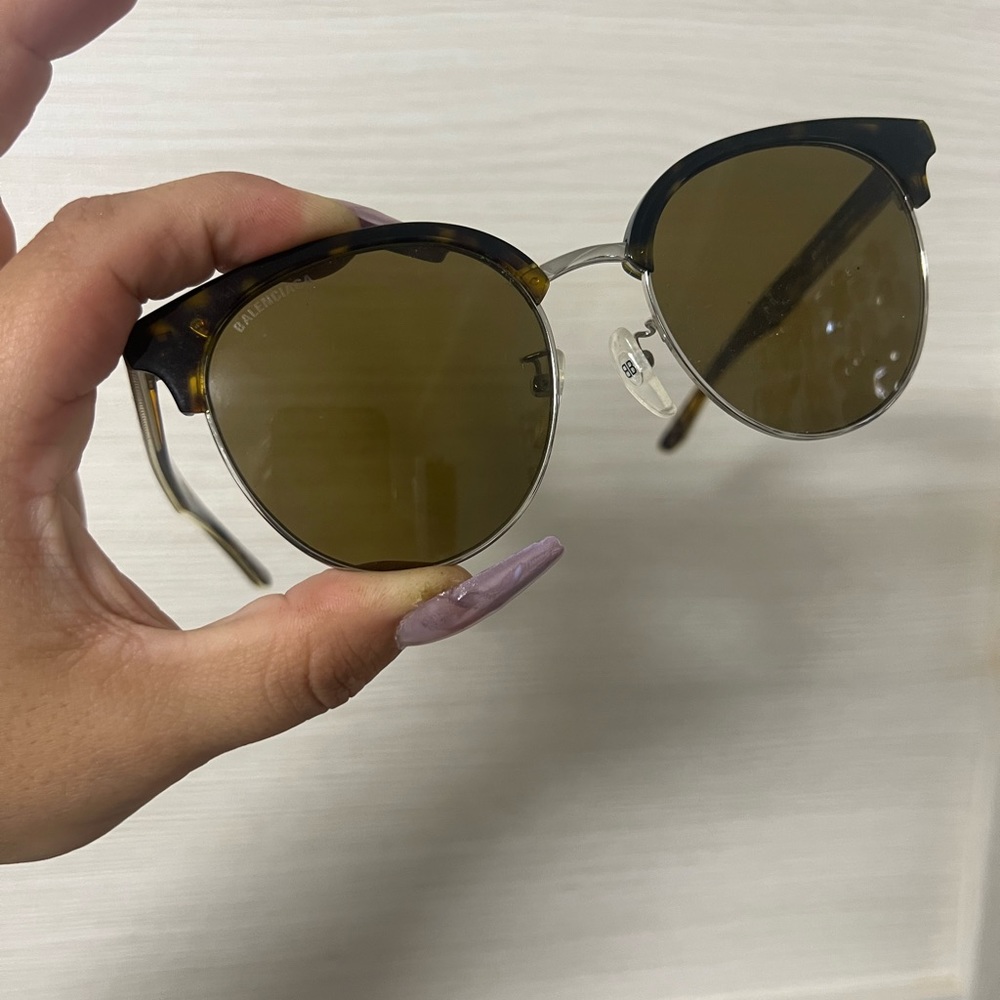 Balenciaga sunglasses - Picture 2 of 3